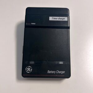 GE Battery Charger for AA Rechargeanle Batteries